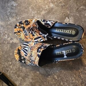 Tinstree pumps size 10